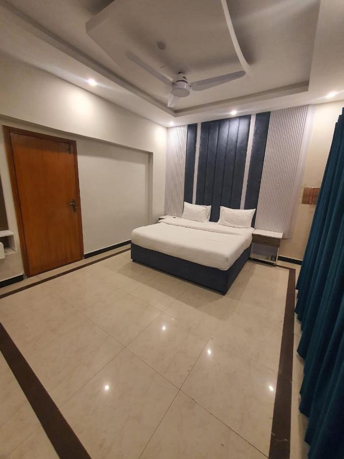 Rose Valet Guest House Исламабад Экстерьер фото